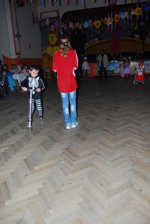 Dětský maškarní karneval 2012